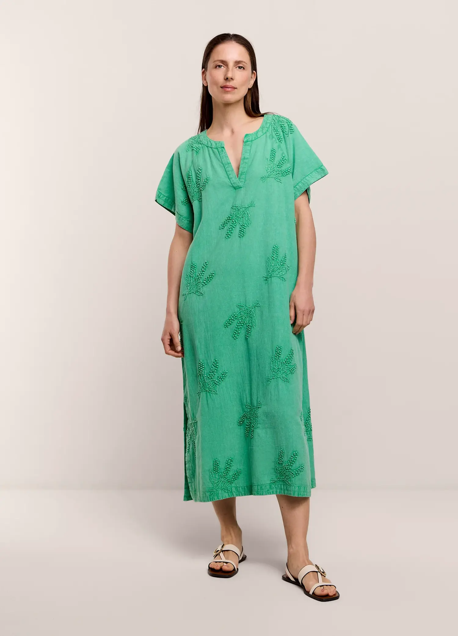 5s1545-12019 Dress Washed Cotton Hand Embroidery Islandgreen