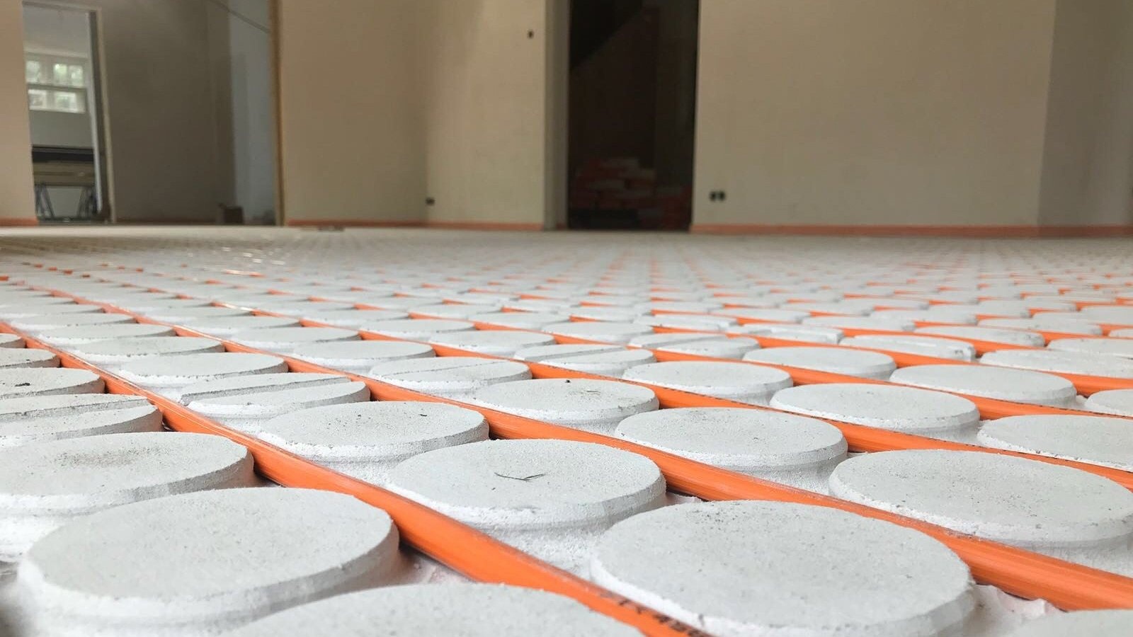 Droogbouw vloerverwarming op houten vloeren: een slimme oplossing voor renovatie en nieuwbouw