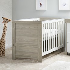 Obaby Obaby Nika Cot Bed – Grey Wash with White