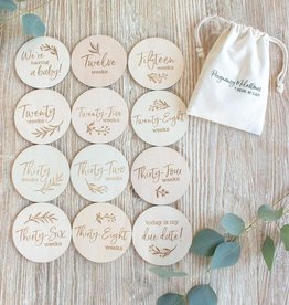 Bebe au Lait Pregnancy 12 piece Set Wooden Bebe Sayings Disc