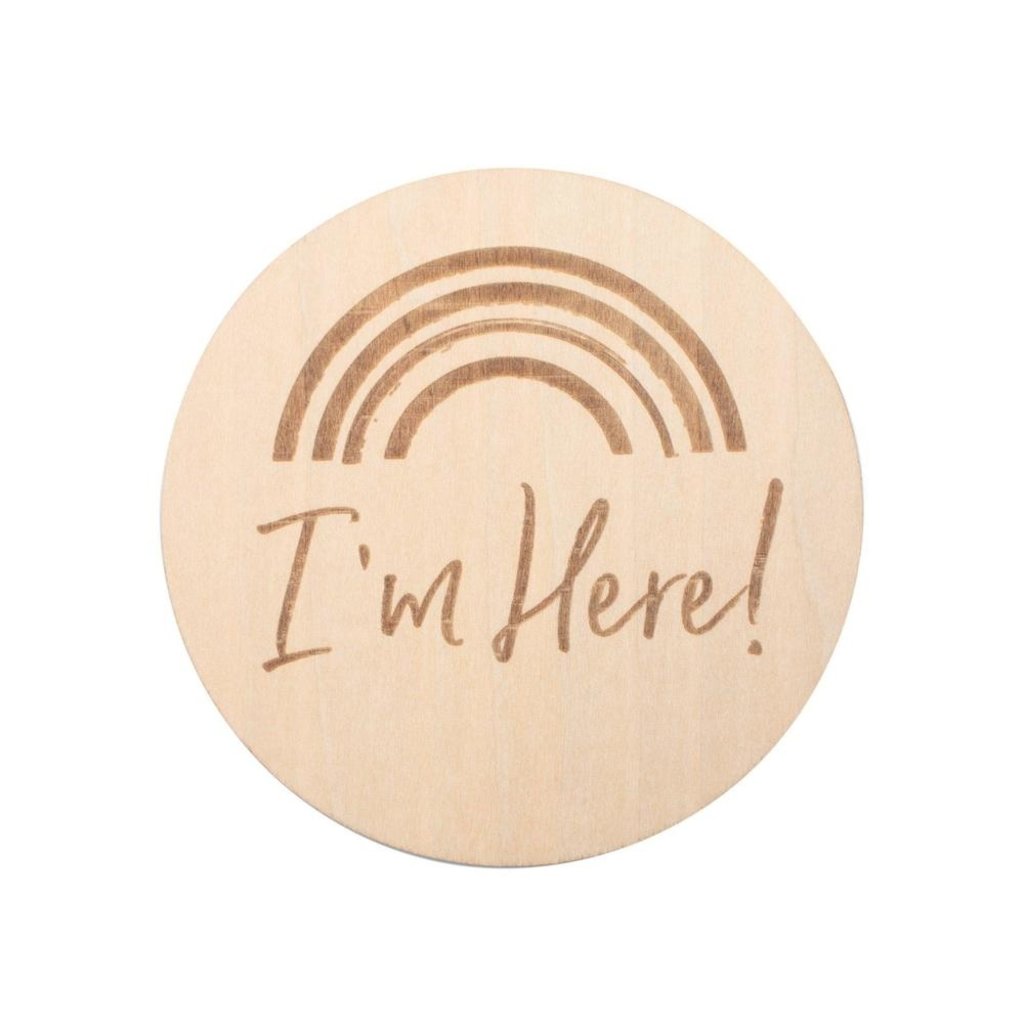 Bebe au Lait I’m Here Wooden Bebe Sayings Disc