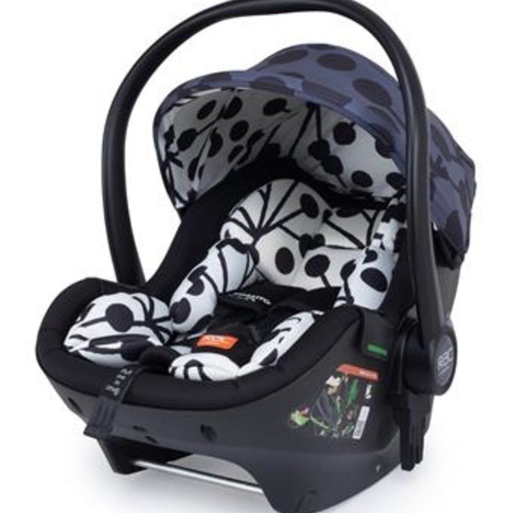 Cosatto Wowee Car Seat and i-Size Base Bundle - Lunaria