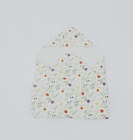 Little Love Little Love Poppy Travel Blanket 3 Point