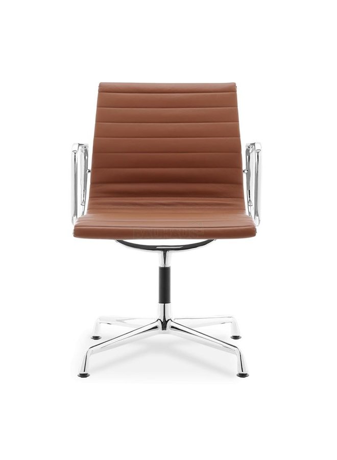 Eames Bureaustoel EA 108 cognac