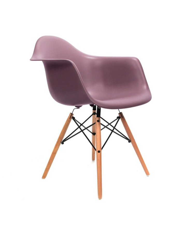 Eames chair mauve