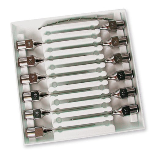 Injection needles