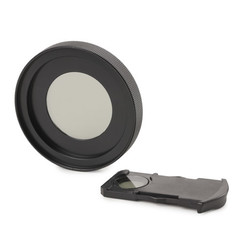 Kit de polarisation: analyseur sous la tête et polariseur sur le boîtier de la lampe