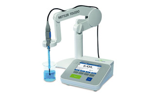 Table pH meter