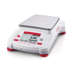 Precision Scale Adventurer® AX822