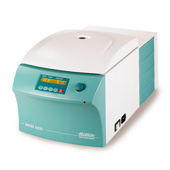 Tischzentrifuge MIKRO Serie Modell MIKRO 220 R, gekühlt