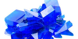 Explorando el fascinante mundo del crecimiento de cristales con sales