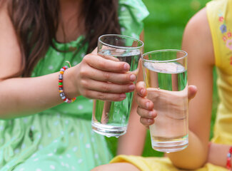 SO wichtig ist sauberes Trinkwasser für Ihre Familie