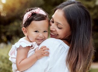 Hoeveel vitamines & mineralen heeft mijn baby (0-1 jaar) nodig?