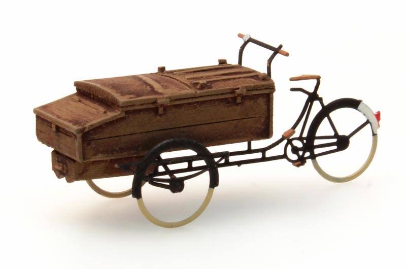 Carrier tricycle bakery, 1:87, resin ready made, painted