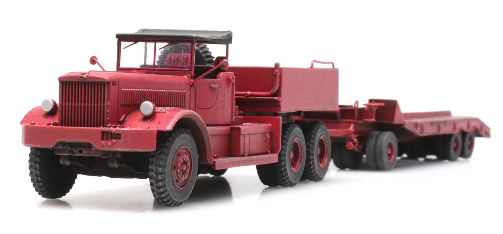 Diamond T with trailer 1:87 resin kit