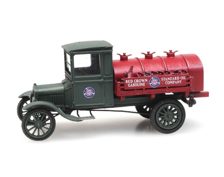 Ford Model TT tank truck Standard Oil