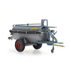 Liquid manure spreader