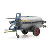 Liquid manure spreader