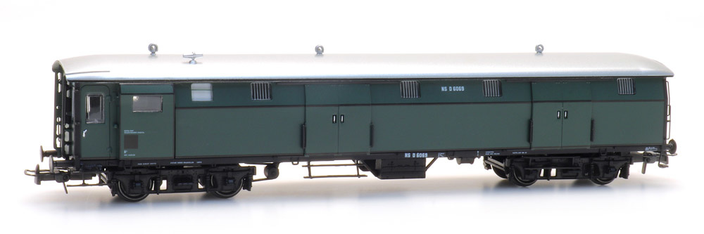 Stalen D 4-Türen Gepäckwagen D 6069, olivgrün, aluminium Dach. II