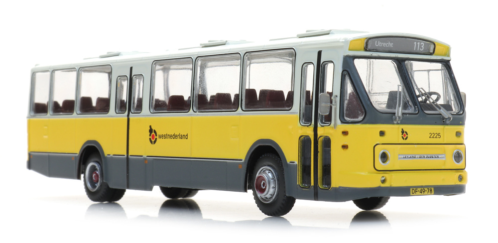 Regional bus Westnederland 2225, Leyland, middle-door exit