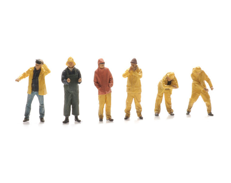 Sailors at sea, unpainted