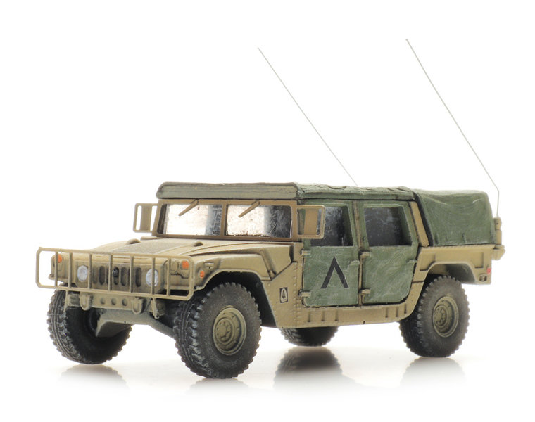 US HMMWV Desert Jeep