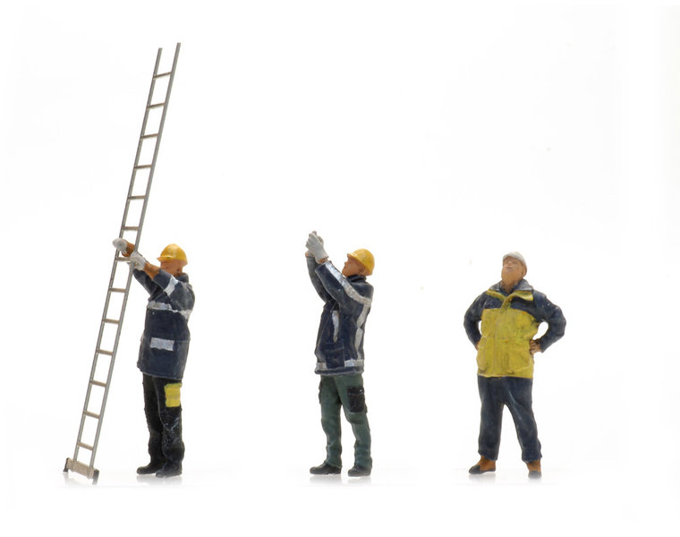 Catenary workers