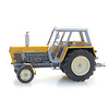 Ursus 1201 tractor geel