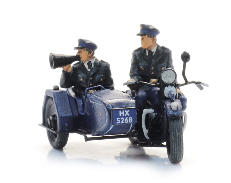 Reichspolizeimotorrad mit Beiwagen + 2 Figuren