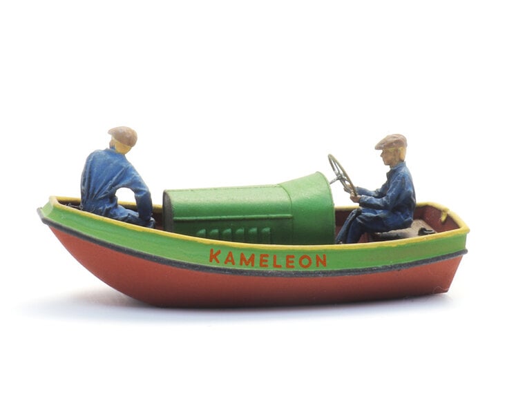 Frisian steel motor boat, waterline + 2 figures