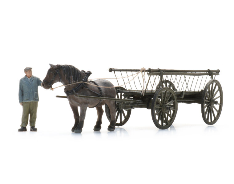 Traditional Leiterwagen + figure