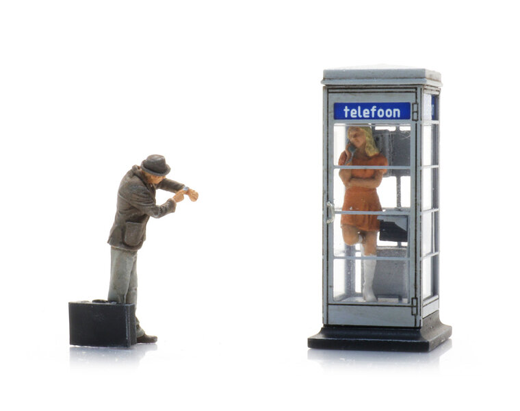 PTT telefooncel jaren 60-70 + 2 figuren