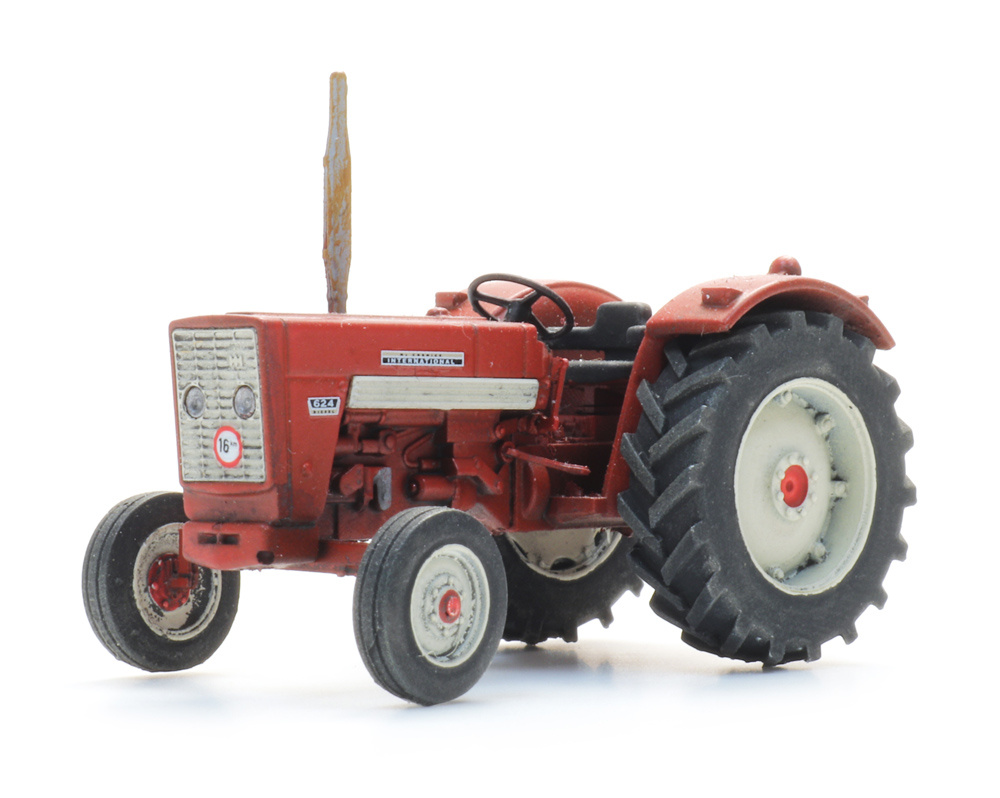 McCormick International 624 Tractor
