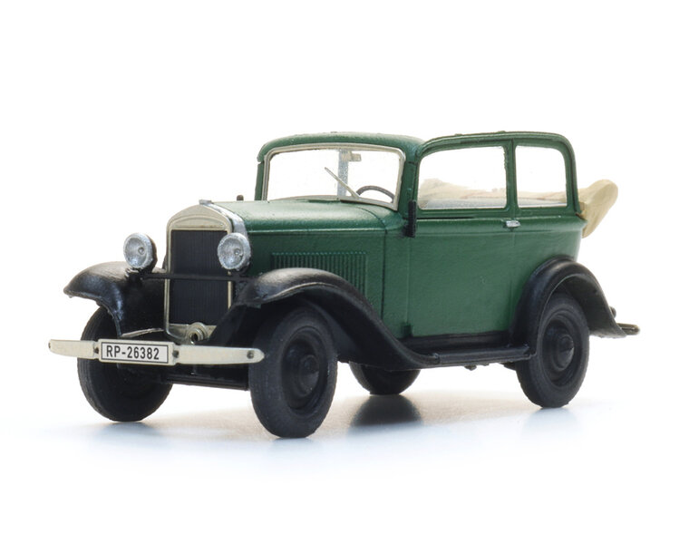 Opel 1.2l Dach offen, grün