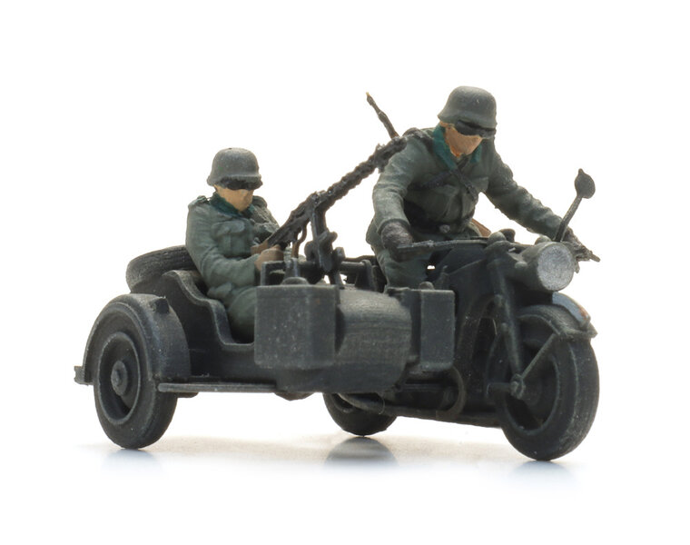 Wehrmacht Zündapp met zijspan + 2 figuren