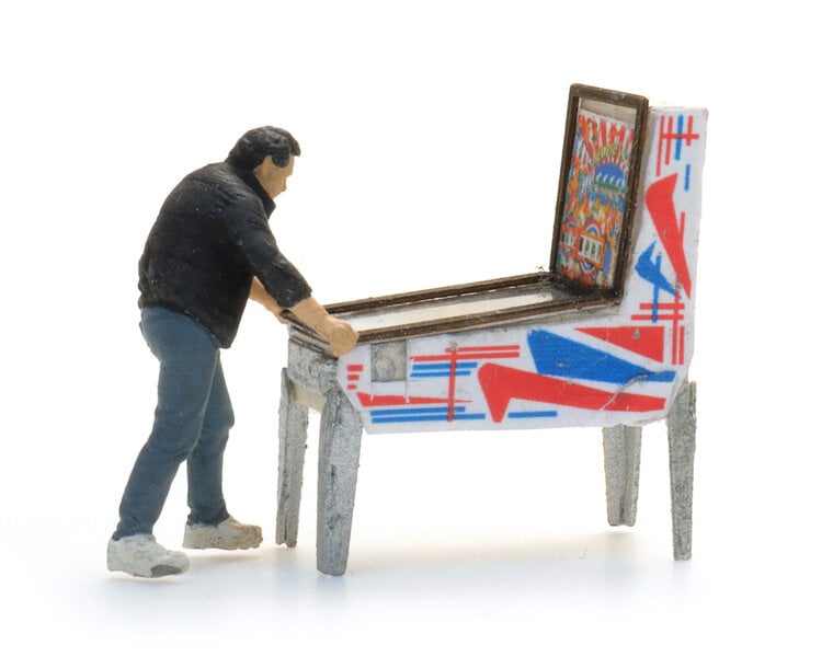 Flipperkast met figuur