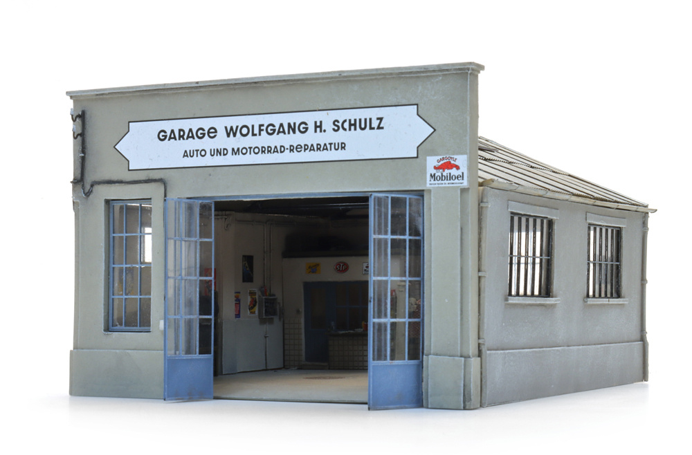 Deutsche Garage mit Innenausstattung 1:87 Resinbausatz