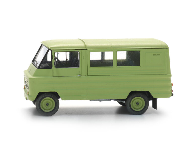 Zuk A06 minivan green