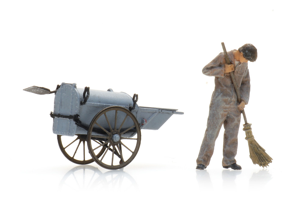 Streetsweeper with dustcart