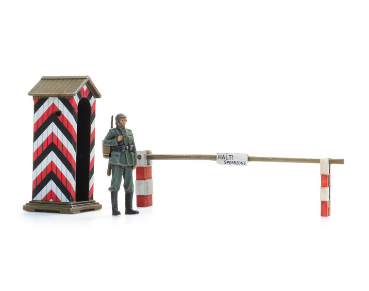 WM Schilderhaus & Wachsoldat