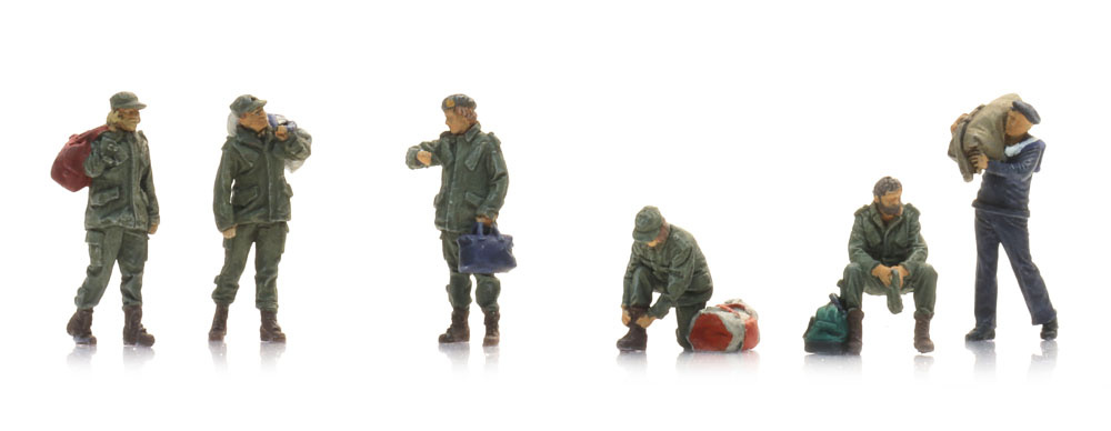 Conscripts on leave awaiting train