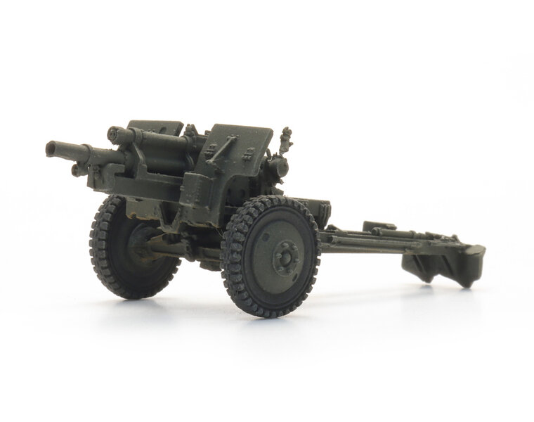 US M2A1 105 mm field howitzer