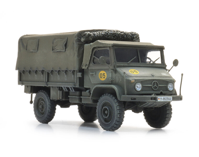 BRD Unimog 404s Pritsche Plane gelboliv