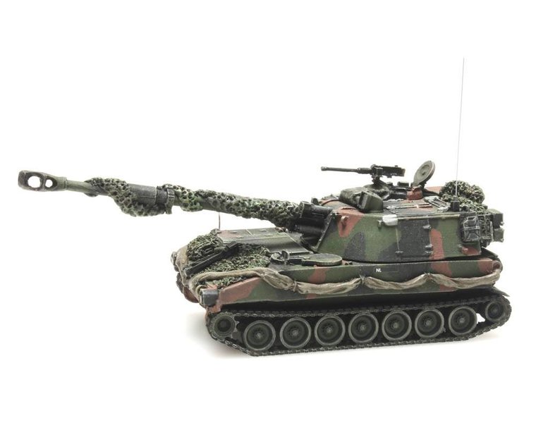 M109 A2 NAVO camouflage gevechtsklaar