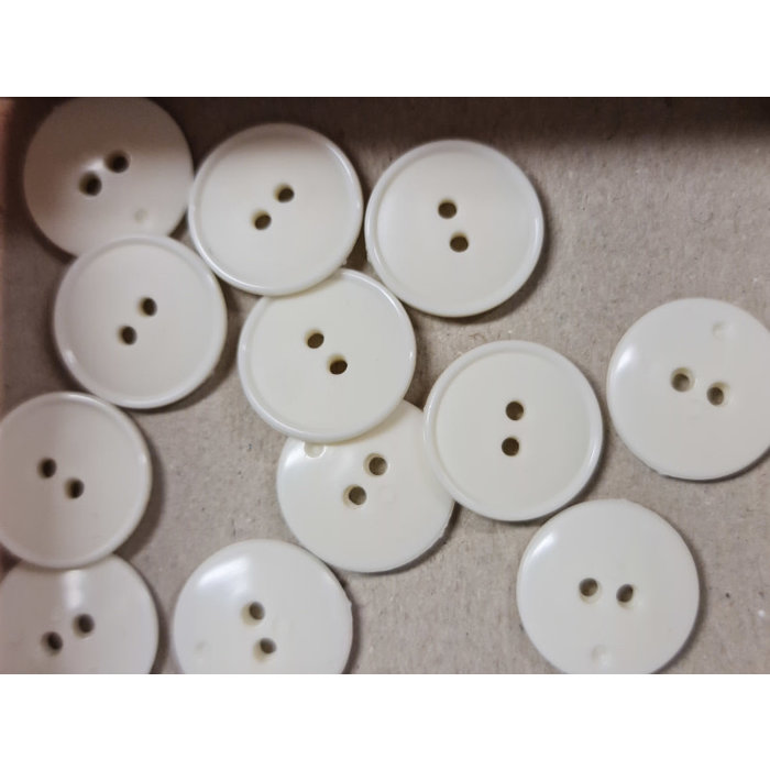 Knopen cremewit 2gat 22mm