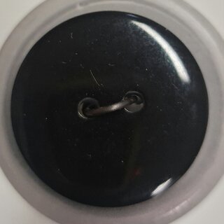 Knoop zwart  2 gaats 20mm glans
