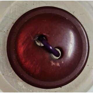 Knopen Robijnrood  glans 18mm 2 gaats