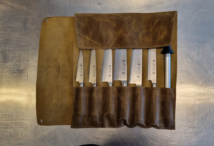 Lederen messenfoudraal lichtbruin 7 vaks