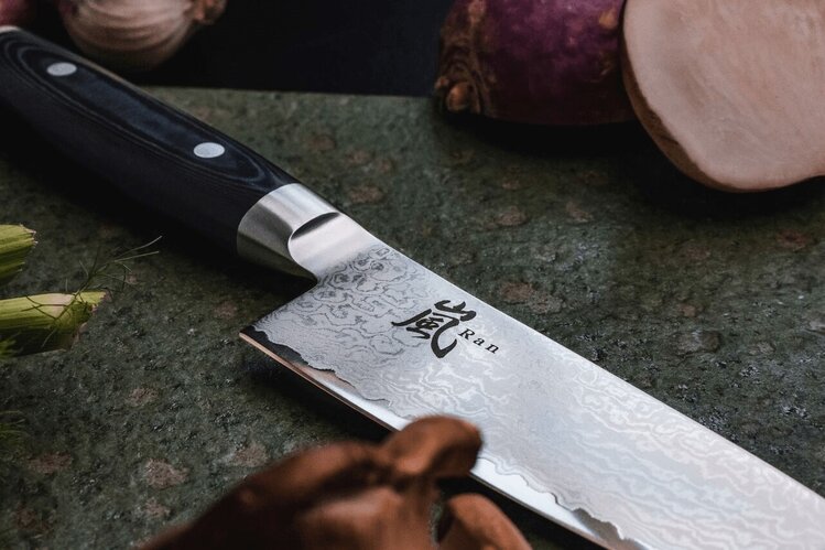 Yaxell Yaxell Ran Santoku 16,5 cm