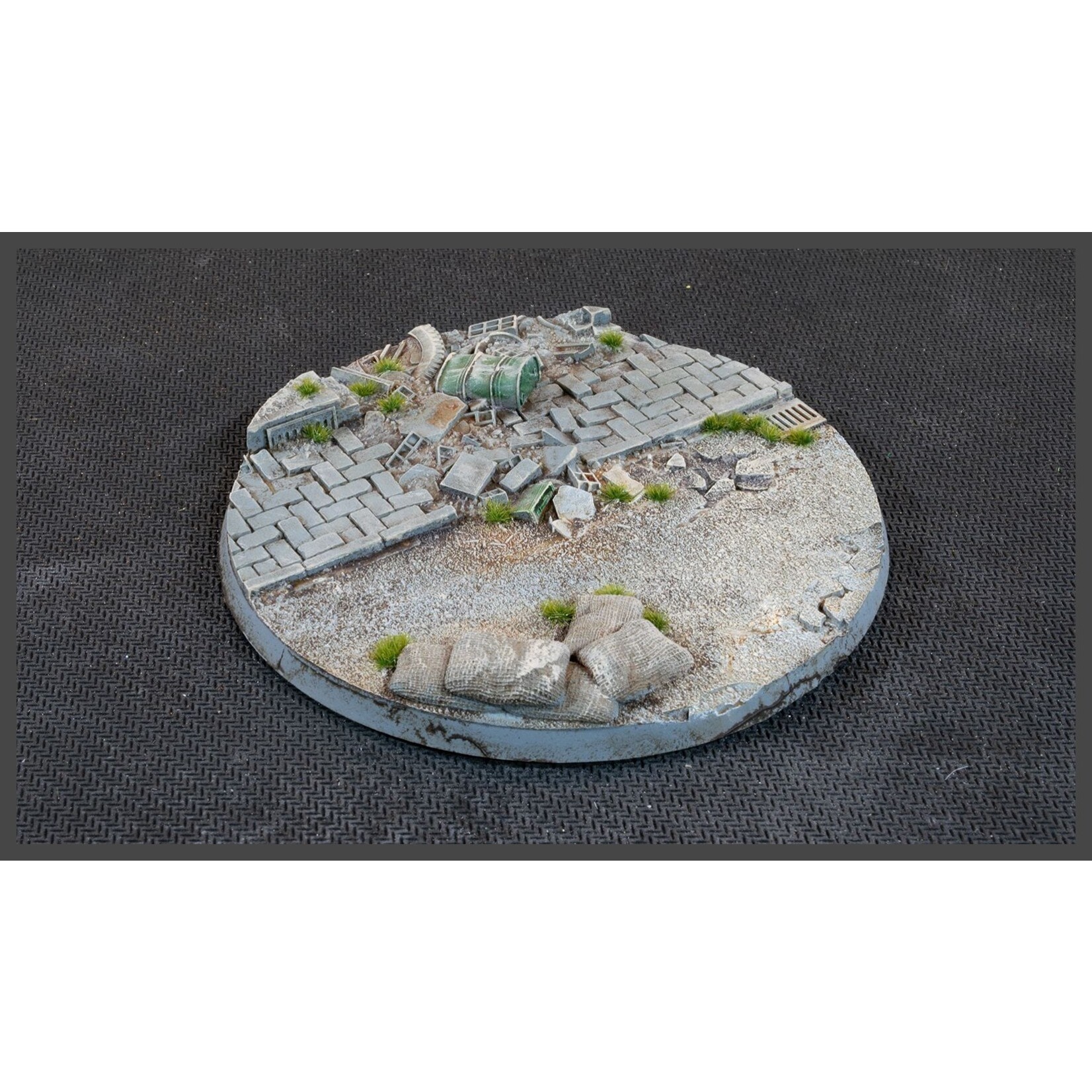 Gamers Grass Urban Warfare Bases Pre-Painted (1x 100mm Round)